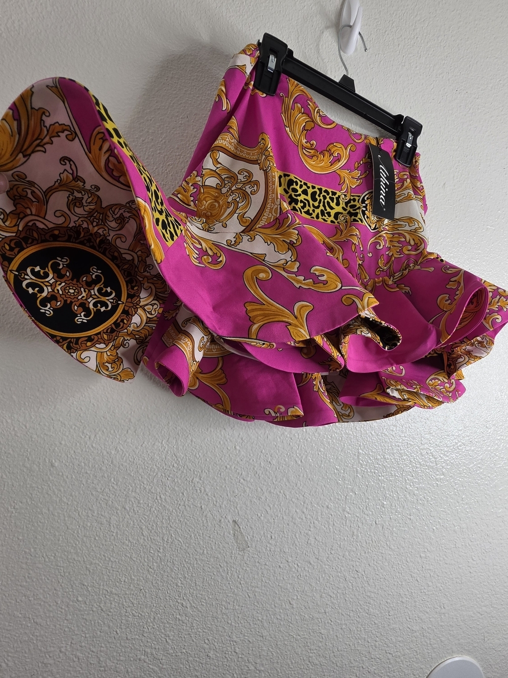 Athina Pink Baroque Print Ruffle Skort Mini Skirt Size S NWT - Picture 4 of 7